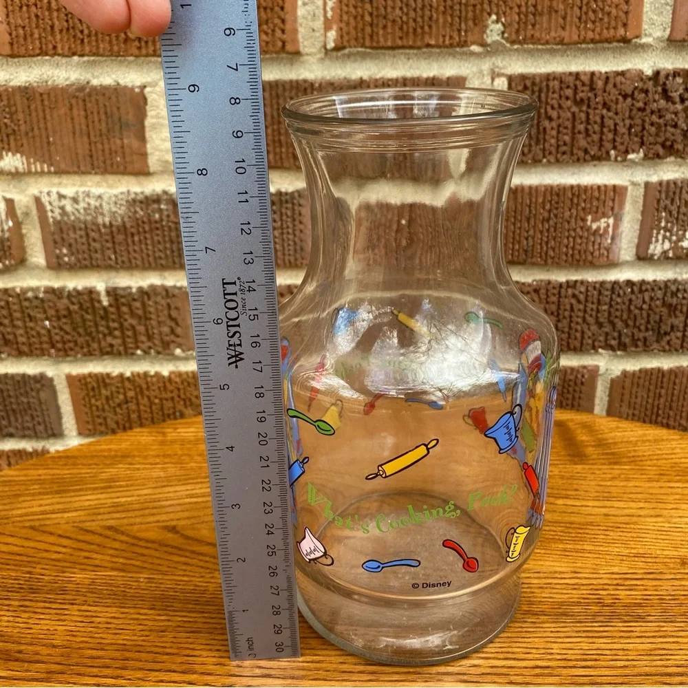 Walt Disney What's Cooking Winnie the Pooh 9 Inch Glass Carafe Pitcher Vase